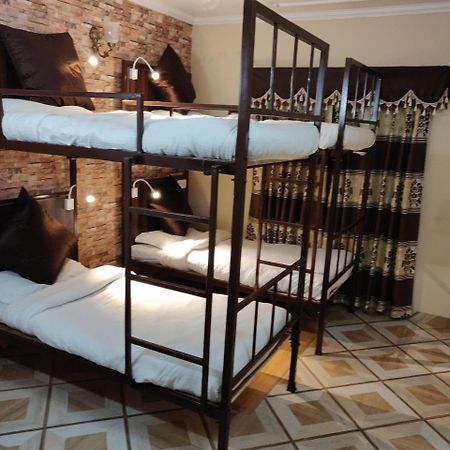 Hotel Walisons Resorts Srīnagar Zewnętrze zdjęcie