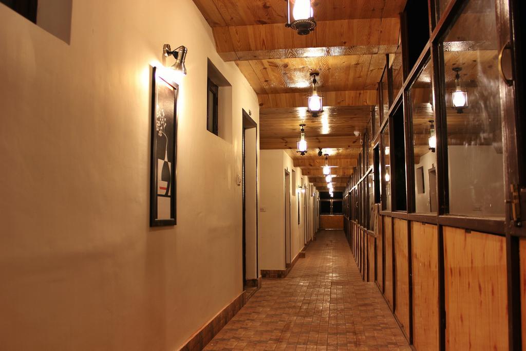 Hotel Walisons Resorts Srīnagar Zewnętrze zdjęcie