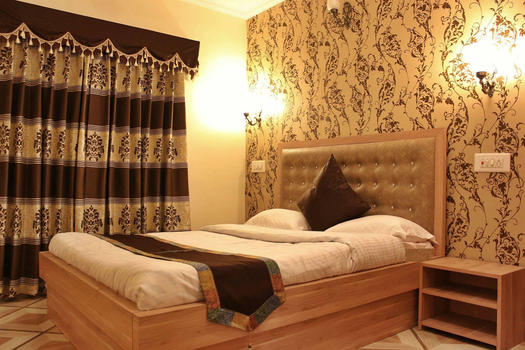 Hotel Walisons Resorts Srīnagar Zewnętrze zdjęcie