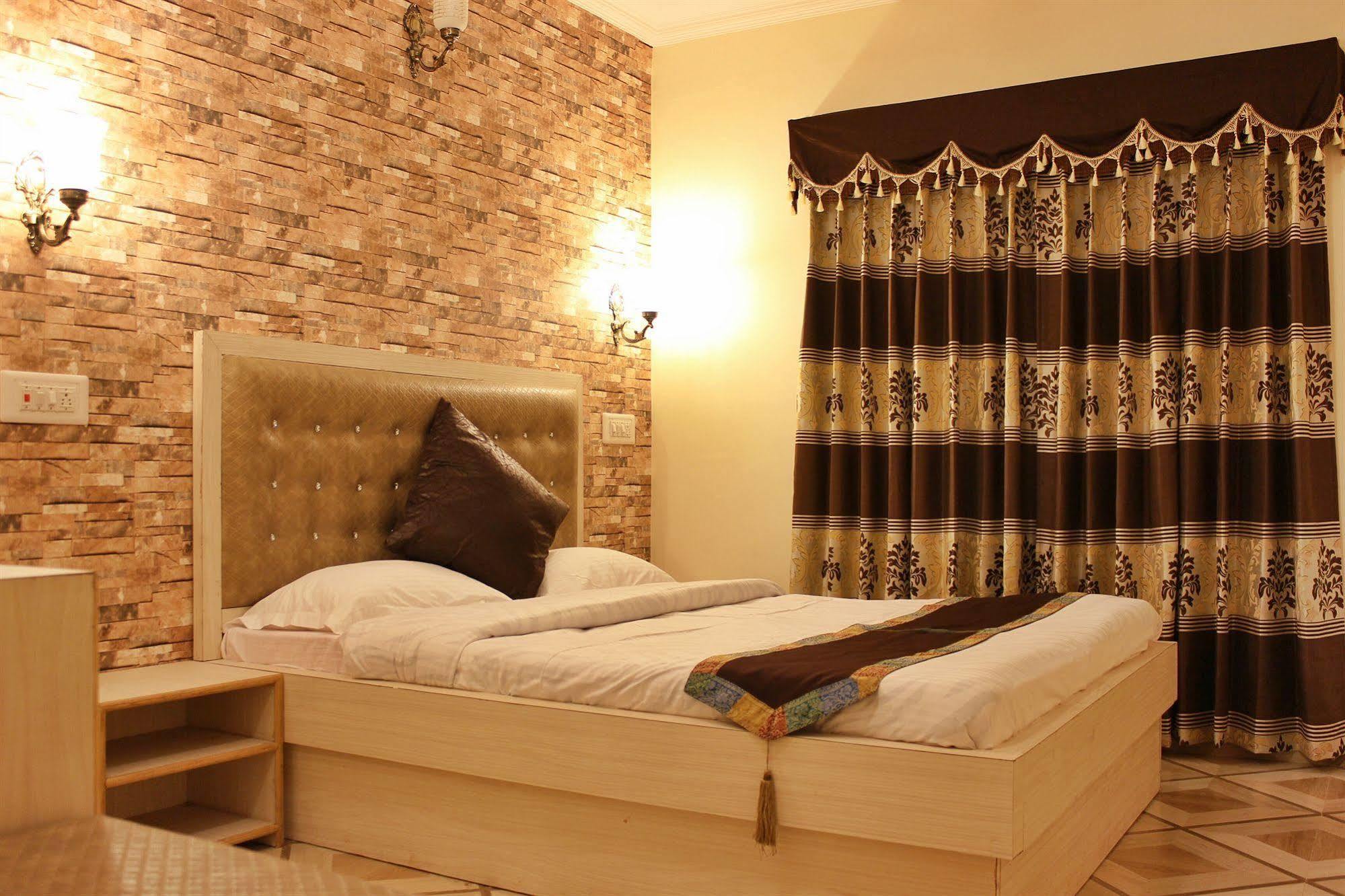 Hotel Walisons Resorts Srīnagar Zewnętrze zdjęcie