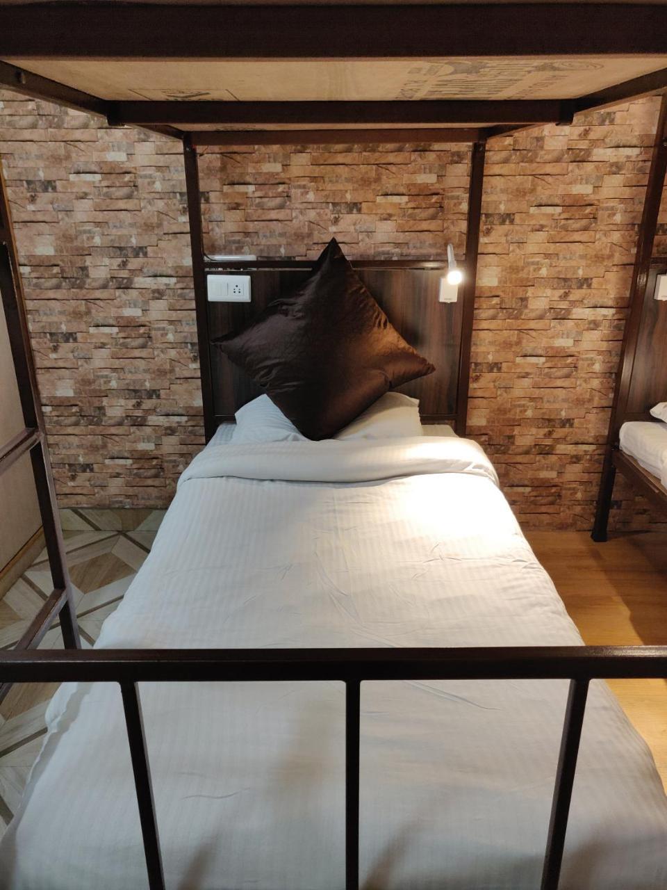 Hotel Walisons Resorts Srīnagar Zewnętrze zdjęcie